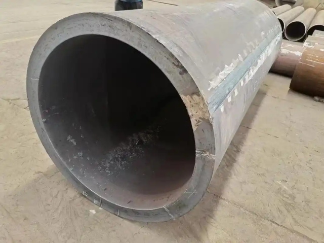 正蓝30CrMo大口径无缝钢管